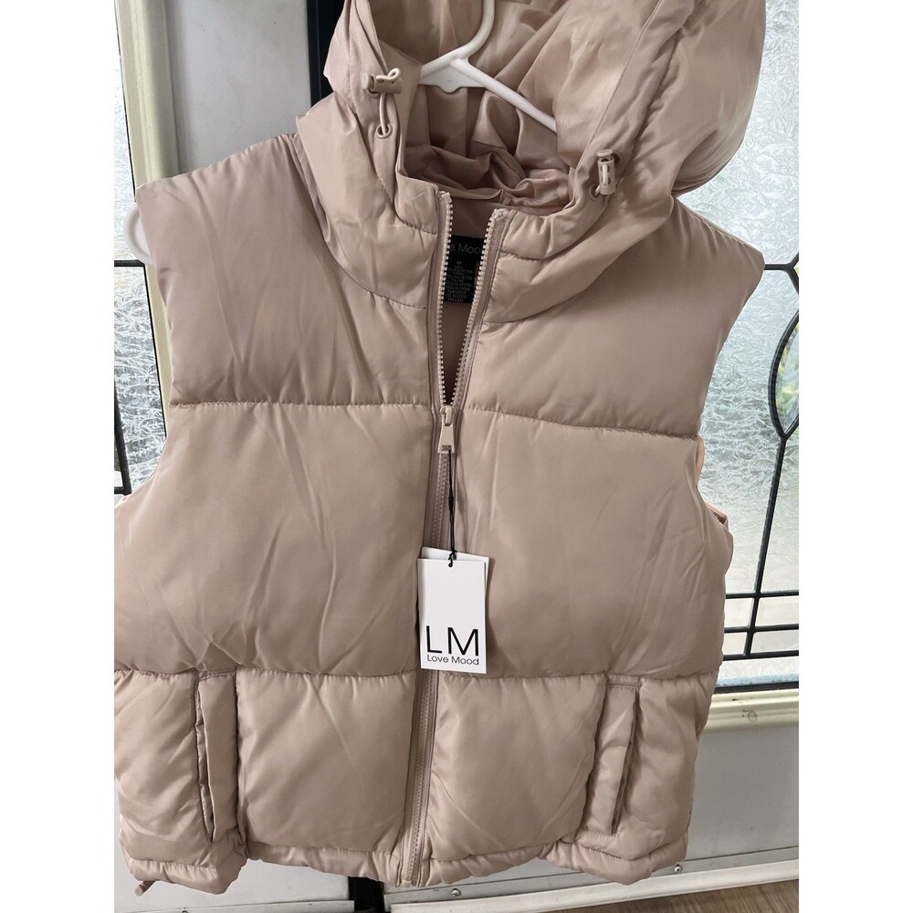 Love Mood Womens Puffer Vest Hoodie Medium Cream Lightweight Cropped Casual NWT